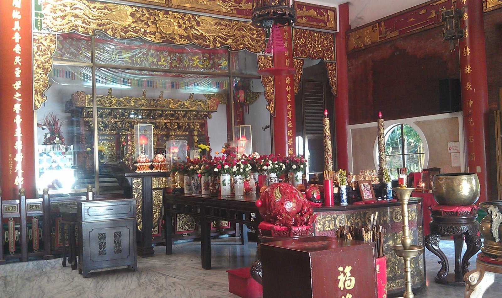 ma-cho-temple-interior